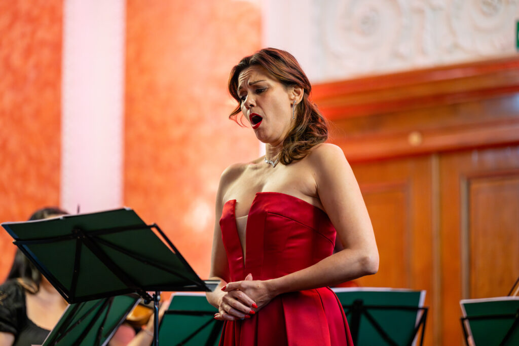 Giardino di Delizie i Roberta Mameli (sopran) w czasie koncertu w Sali Balowej, w ramach 64. Muzycznego Festiwalu w Łańcucie