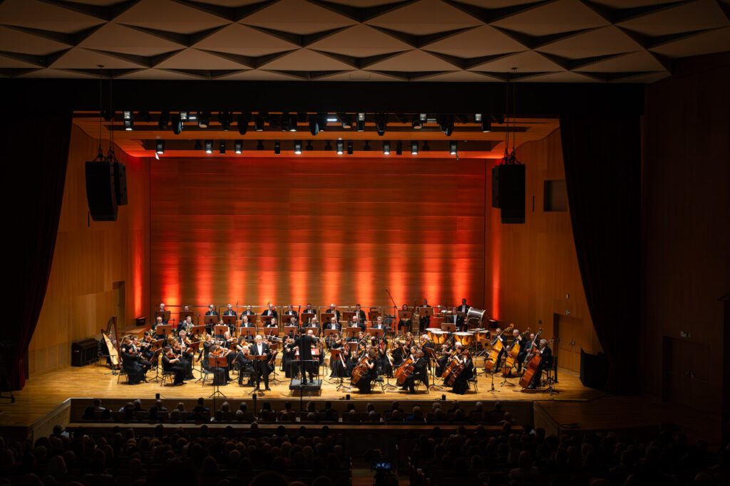 Symfoniczna Filharmonii Podkarpackiej pod batutą Geatano Lo Coco