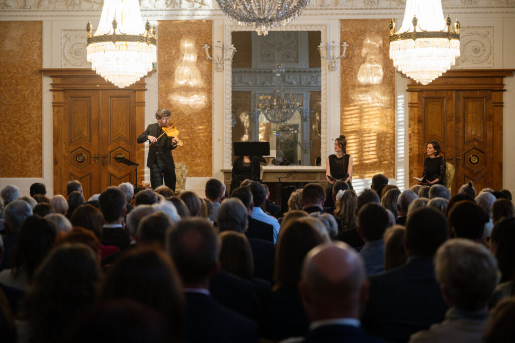Ensemble Peregrina- w czasie koncertu w ramach 64. Muzycznego Festiwalu w Łańcucie
