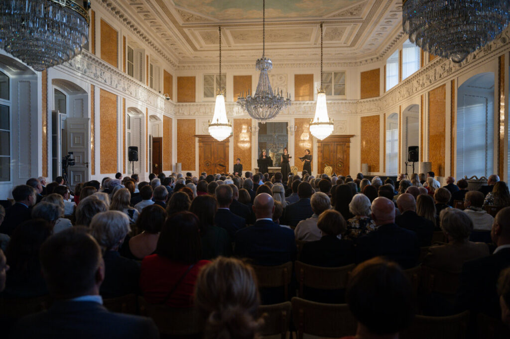 Ensemble Peregrina- w czasie koncertu w ramach 64. Muzycznego Festiwalu w Łańcucie